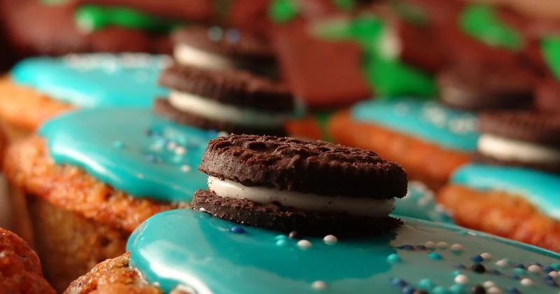 Colorer sans brunir : le vrai problème du macaron maison